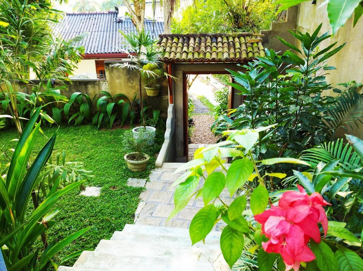 My Home Villa Хикадува Екстериор снимка